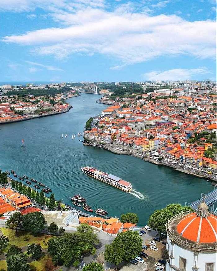 Gaya tours kosher river cruise on the Douro.